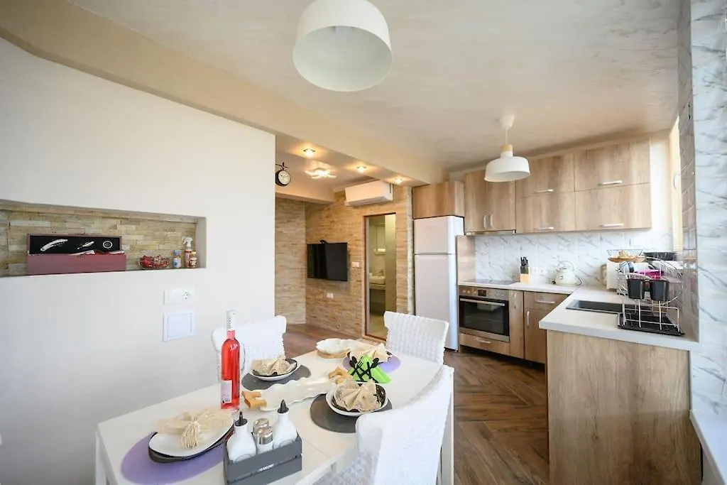 Sunset Luxury Apartment Βάρνα